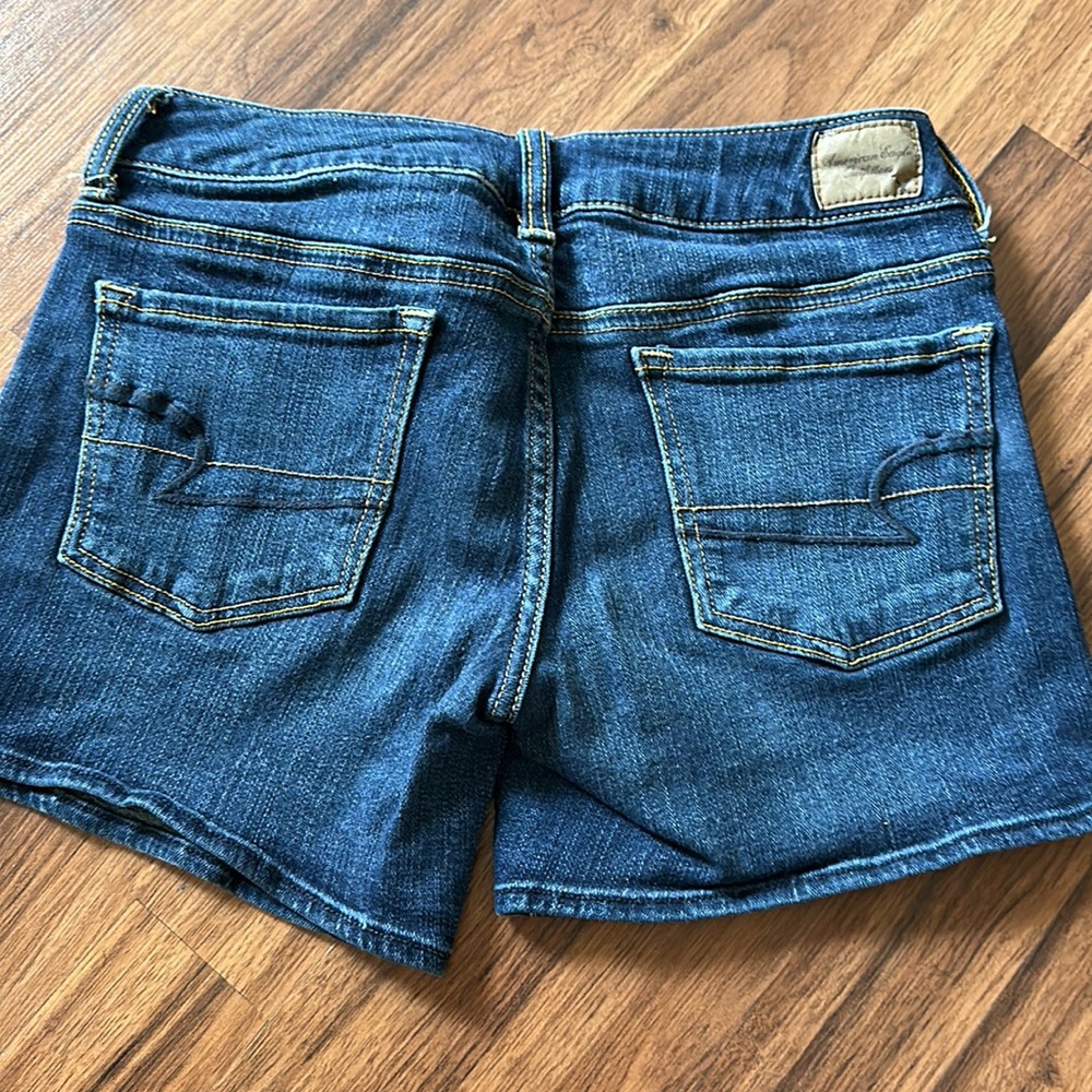 American Eagle - dark wash stretch - size 4